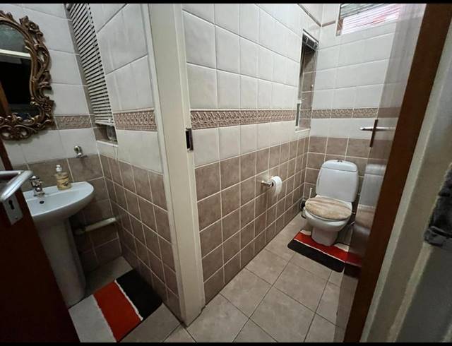 7 BEDROOM HOUSE FOR SALE IN LAUDIUM